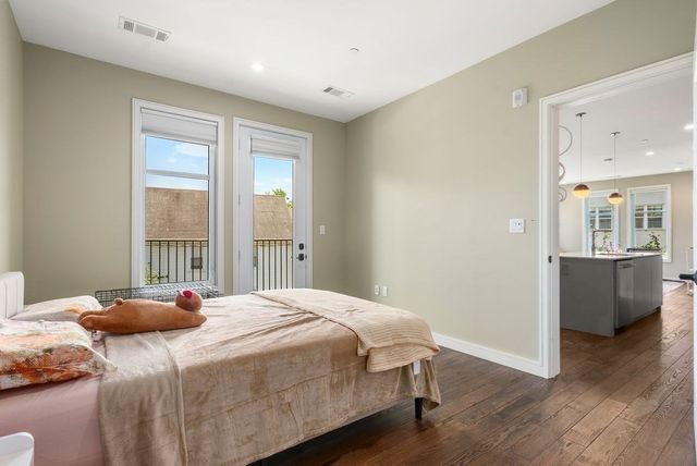 45 Burnett 203, Boston, MA 02130
