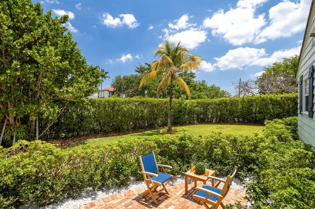 1017 Tamarind Road, Delray Beach, FL 33483