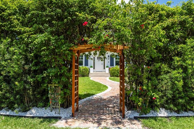 1017 Tamarind Road, Delray Beach, FL 33483