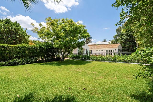 1017 Tamarind Road, Delray Beach, FL 33483