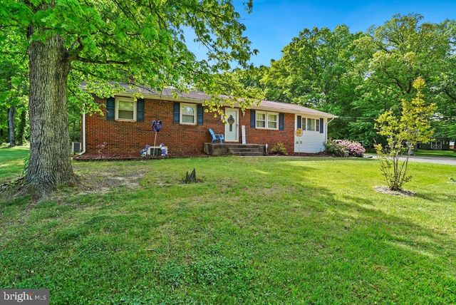 9614 CHARLES CT, La Plata, MD 20646