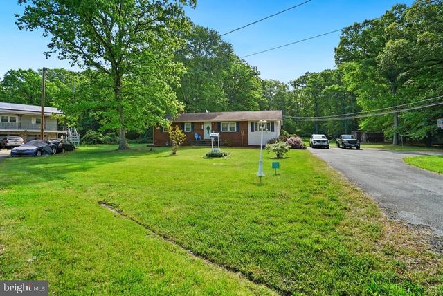 9614 CHARLES CT, La Plata, MD 20646