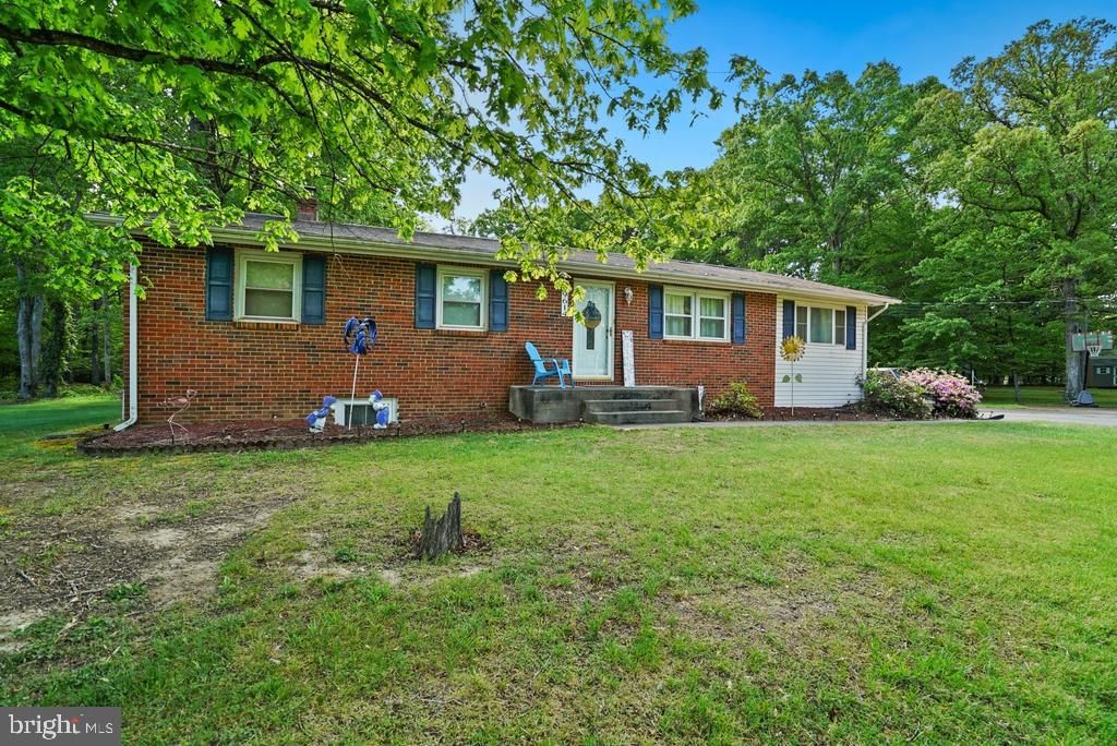 Image 26 of property listing at 9614 CHARLES CT, La Plata, MD 20646