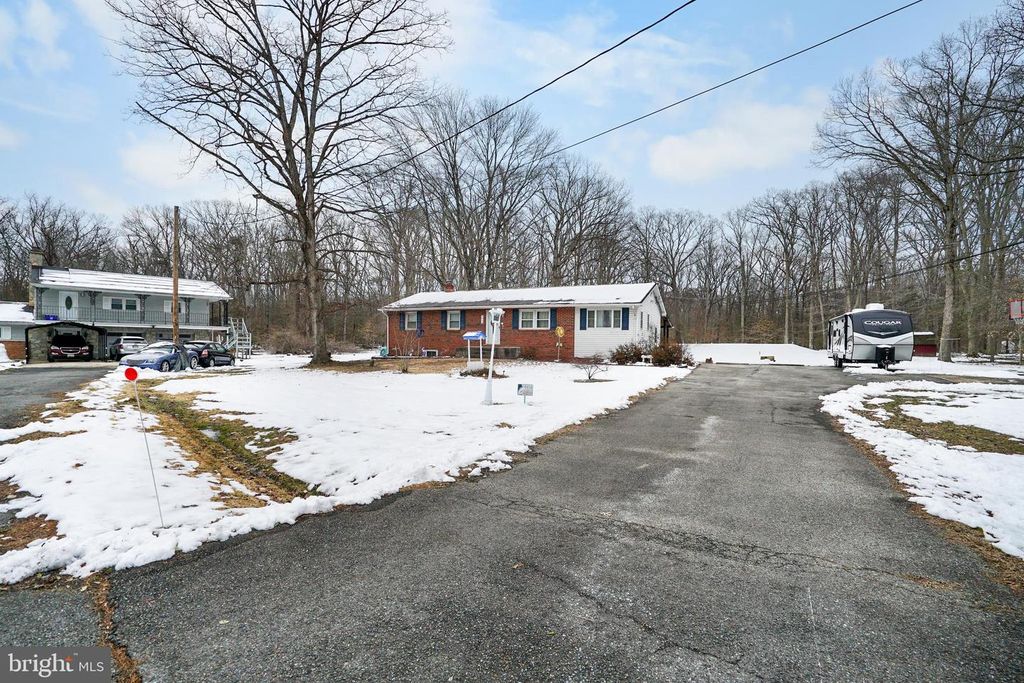 Image 35 of property listing at 9614 CHARLES CT, La Plata, MD 20646
