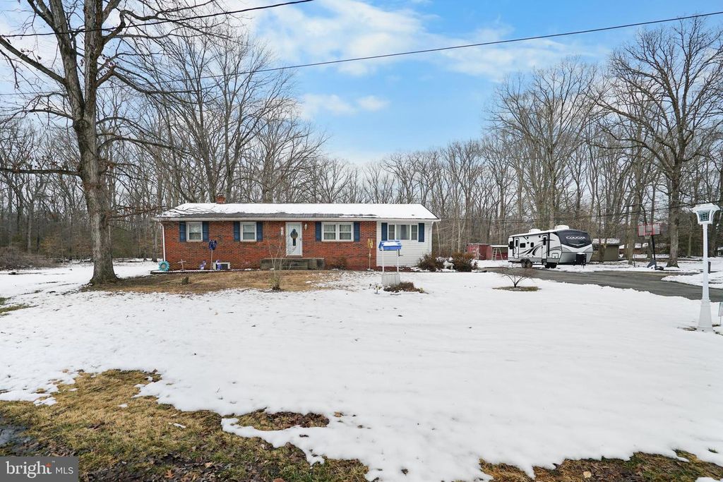 Image 37 of property listing at 9614 CHARLES CT, La Plata, MD 20646
