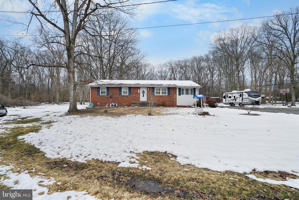 Image 38 of property listing at 9614 CHARLES CT, La Plata, MD 20646