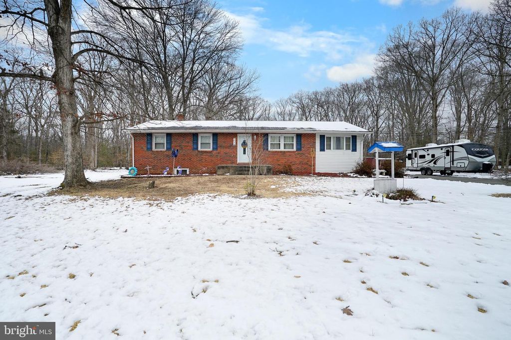 Image 39 of property listing at 9614 CHARLES CT, La Plata, MD 20646