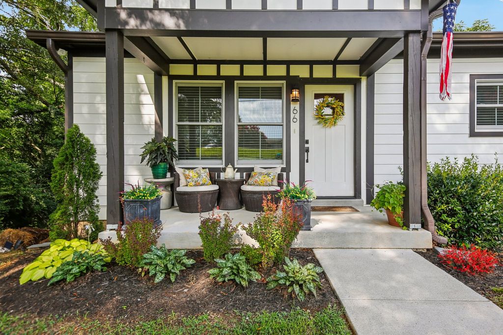 66 Crestview Dr, Mount Juliet, TN 37122