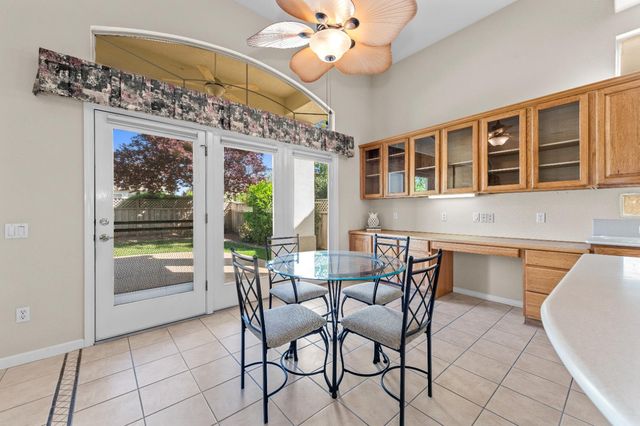 816 Dragonfly Ct, Roseville, CA 95747