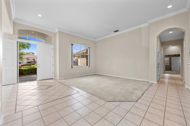 816 Dragonfly Ct, Roseville, CA 95747