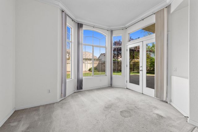 816 Dragonfly Ct, Roseville, CA 95747