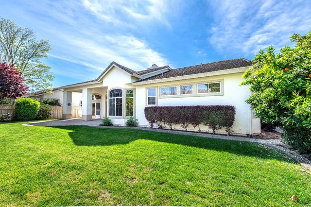 816 Dragonfly Ct, Roseville, CA 95747