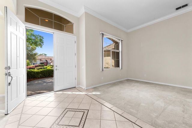 816 Dragonfly Ct, Roseville, CA 95747