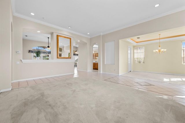 816 Dragonfly Ct, Roseville, CA 95747