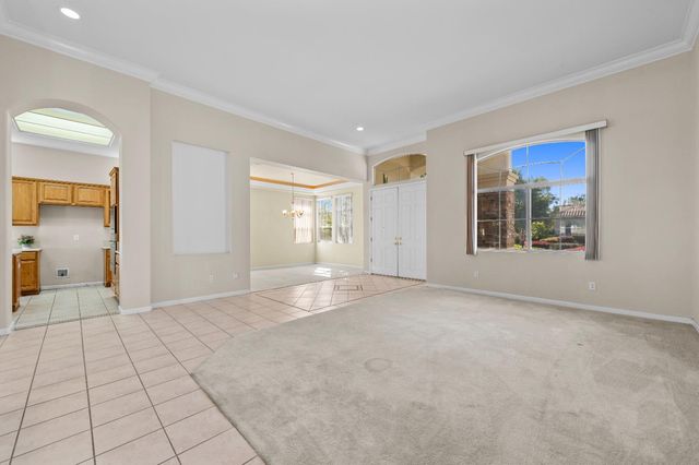 816 Dragonfly Ct, Roseville, CA 95747