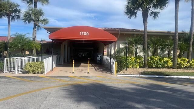 100 Lake Dora Drive, West Palm Beach, FL 33411