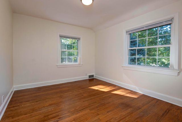 1200 East Delmar Street, Springfield, MO 65804