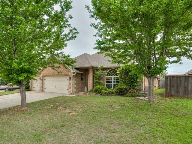 1205 NW 190th Place, Edmond, OK 73012