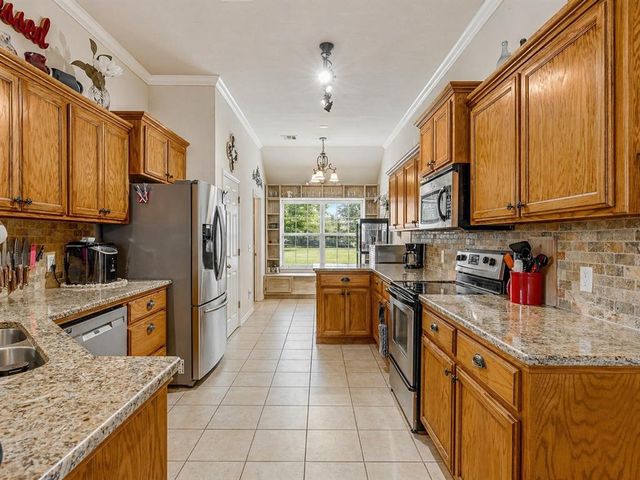 1205 NW 190th Place, Edmond, OK 73012