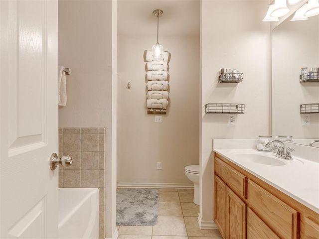 1205 NW 190th Place, Edmond, OK 73012