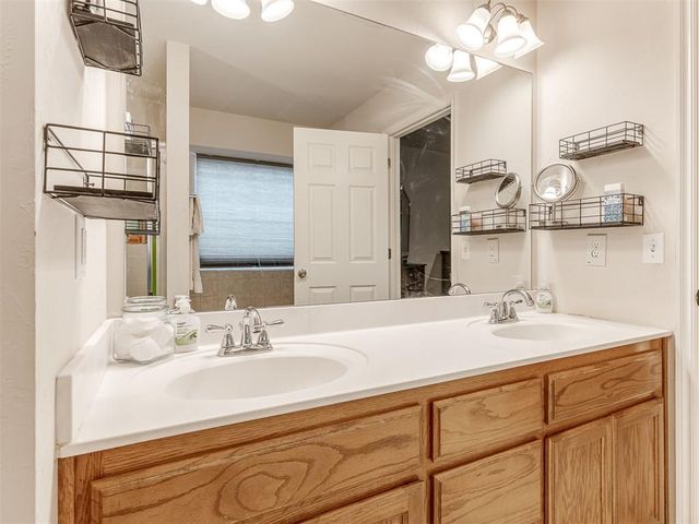 1205 NW 190th Place, Edmond, OK 73012