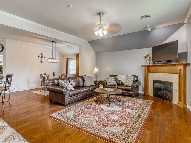 1205 NW 190th Place, Edmond, OK 73012