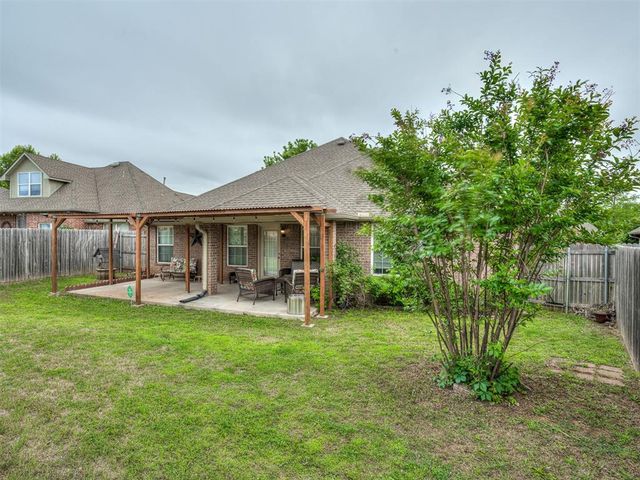 1205 NW 190th Place, Edmond, OK 73012