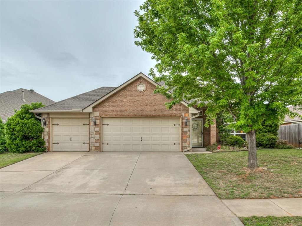 1205 NW 190th Place, Edmond, OK 73012