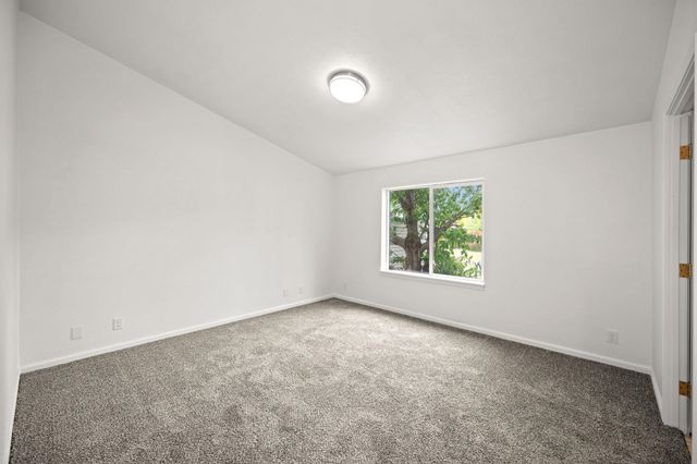 17315 E Coach Dr, Greenacres, WA 99016