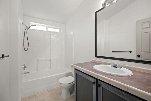 17315 E Coach Dr, Greenacres, WA 99016