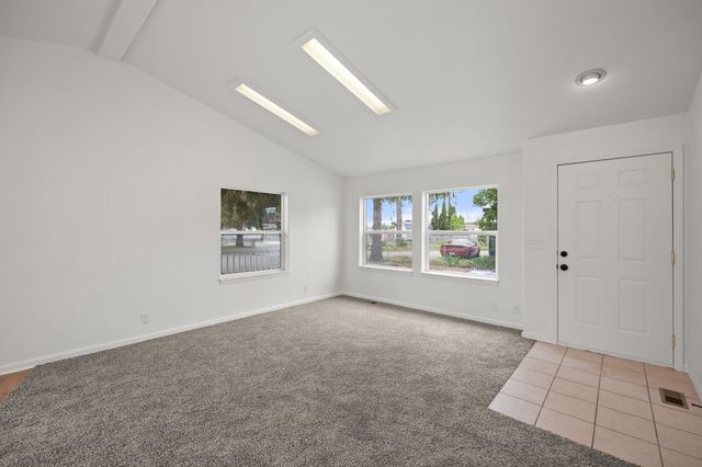17315 E Coach Dr, Greenacres, WA 99016