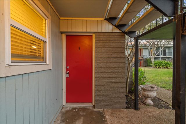 102 Strand Street 3, Galveston, TX 77550