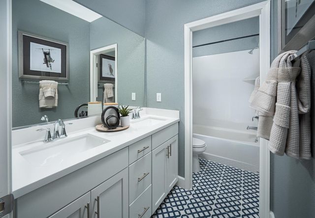 9065 Himalaya Way, Roseville, CA 95747