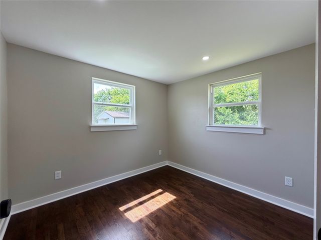 615 Smith Circle, Point, TX 75472