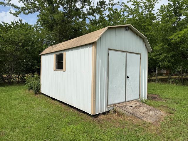 615 Smith Circle, Point, TX 75472