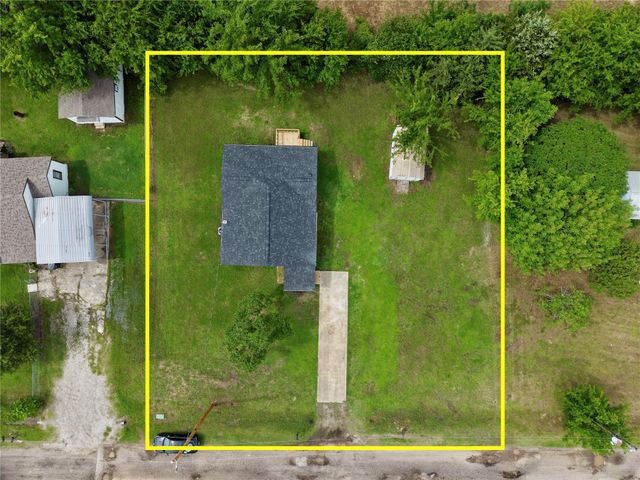 615 Smith Circle, Point, TX 75472
