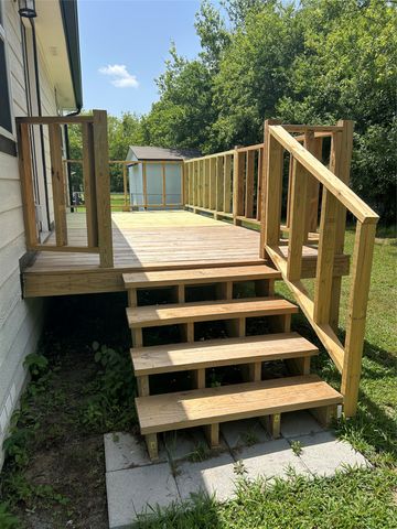 615 Smith Circle, Point, TX 75472
