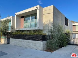 4284 Perlita Avenue, Los Angeles, CA 90039