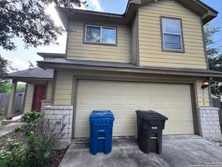 5702 CANTERBURY RUN, San Antonio, TX 78228