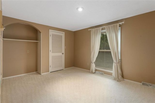3901 S Sherman Drive, Independence, MO 64055
