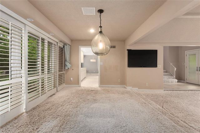 3901 S Sherman Drive, Independence, MO 64055