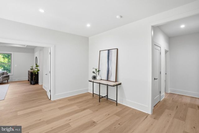3022 CASTLE RD, Falls Church, VA 22044
