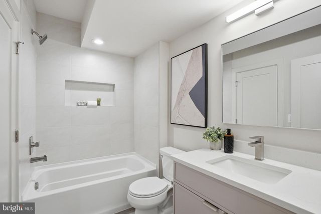 3022 CASTLE RD, Falls Church, VA 22044