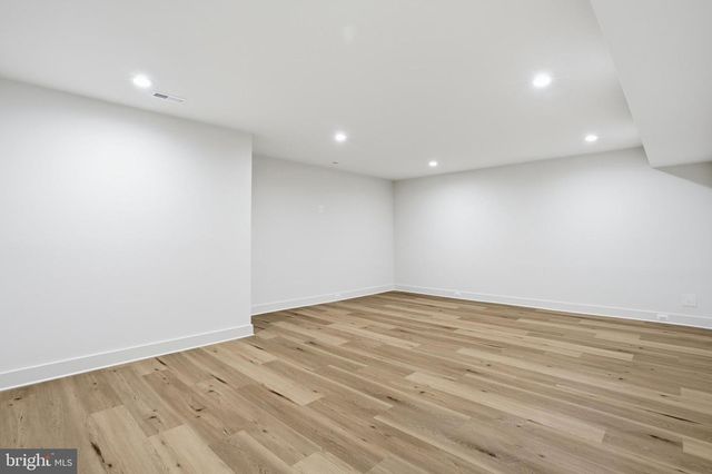 3022 CASTLE RD, Falls Church, VA 22044