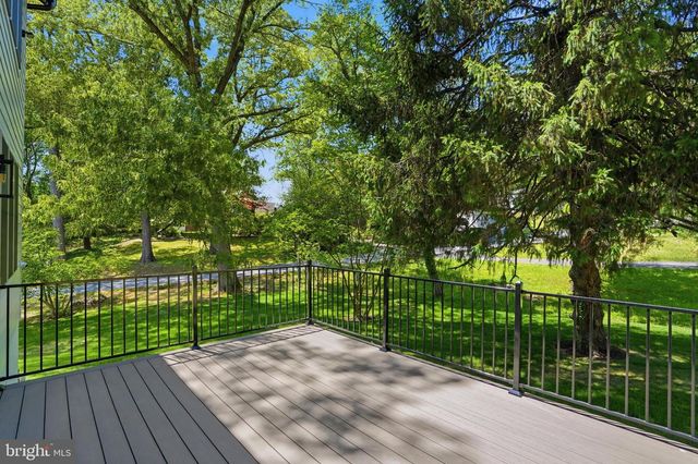 3022 CASTLE RD, Falls Church, VA 22044