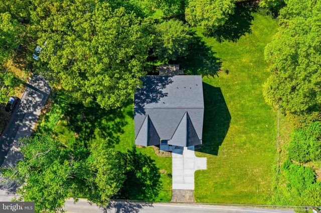 3022 CASTLE RD, Falls Church, VA 22044