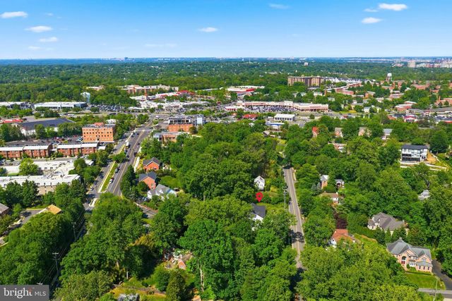 3022 CASTLE RD, Falls Church, VA 22044