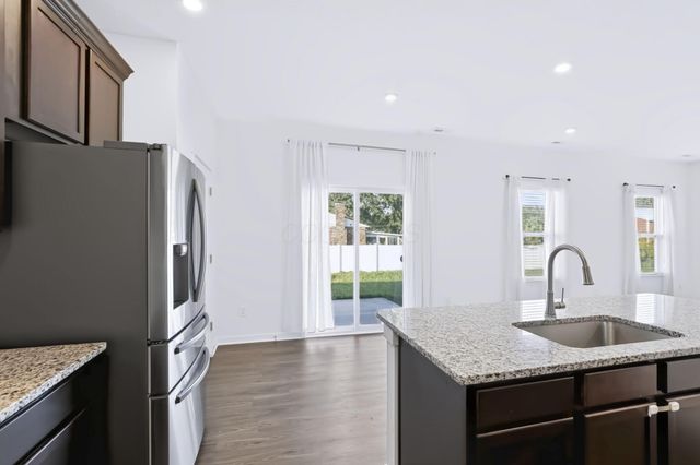 1698 Lewes Castle Drive, Grove City, OH 43123