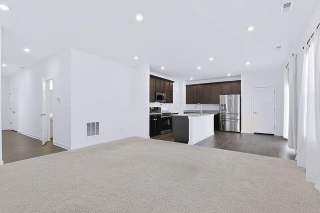 1698 Lewes Castle Drive, Grove City, OH 43123