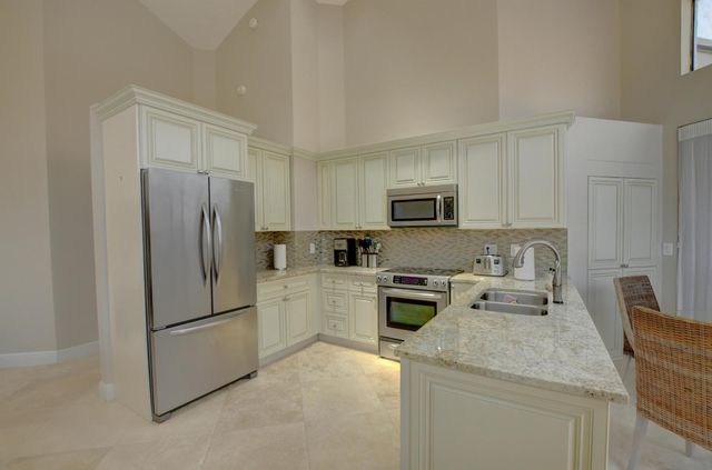 5213 Via De Amalfi Drive, Boca Raton, FL 33496